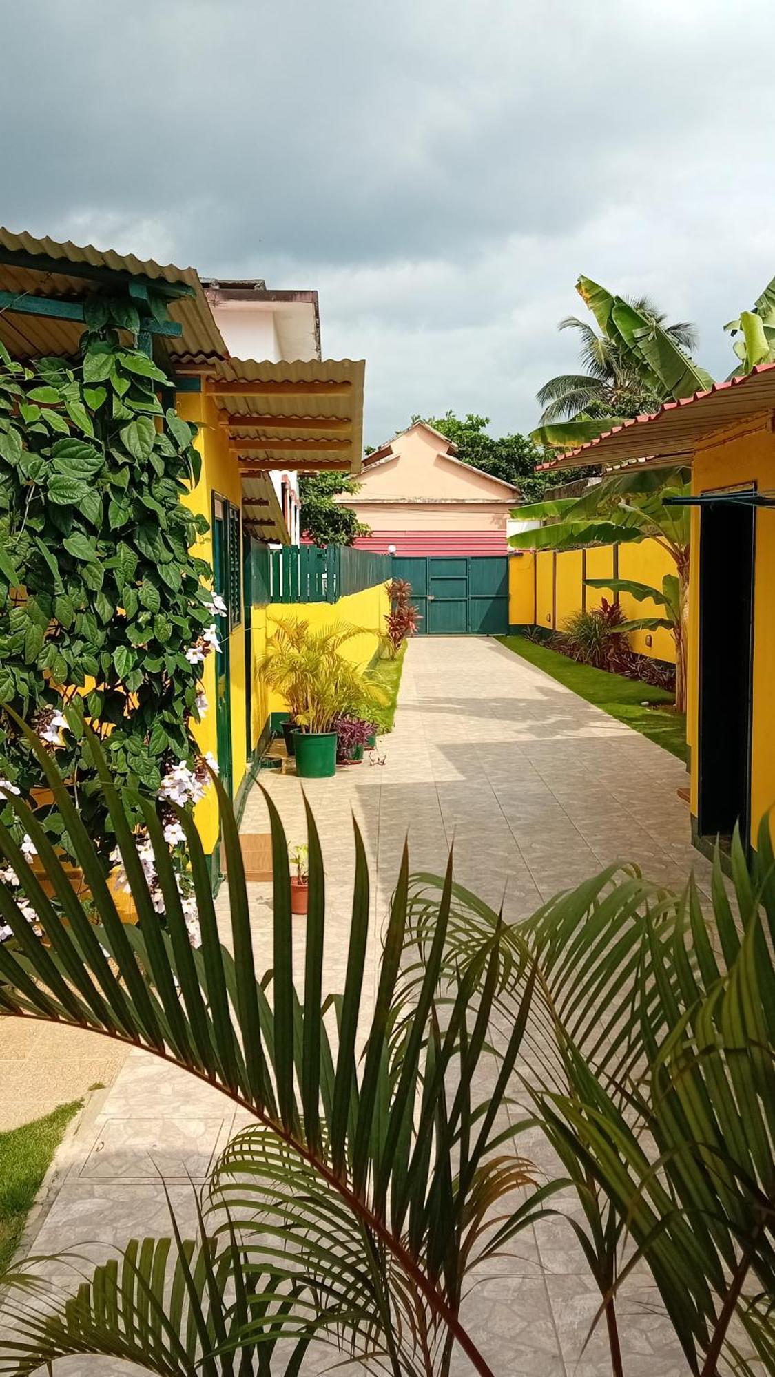 Residencialdes Bed and Breakfast Sao Tome Eksteriør billede